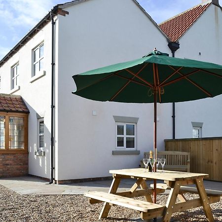 Park Farm Cottage Folkton Екстер'єр фото